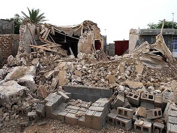 چک 10 میلیاردی برای کمک به مردم زلزله زده
