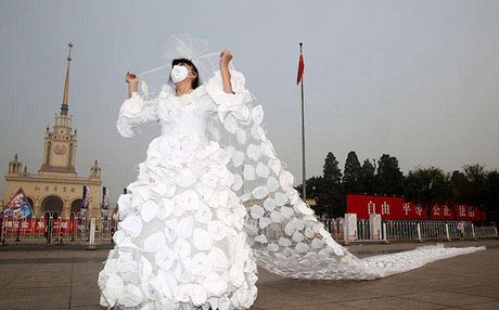 طراحی لباس عروس مناسب هوای آلوده