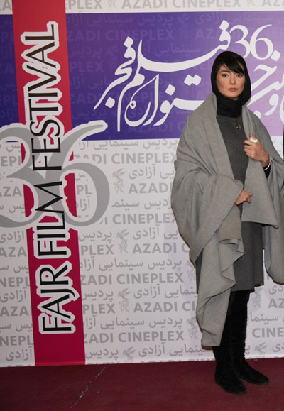 لباس بازیگر زن جشنواره فجر سوژه شد